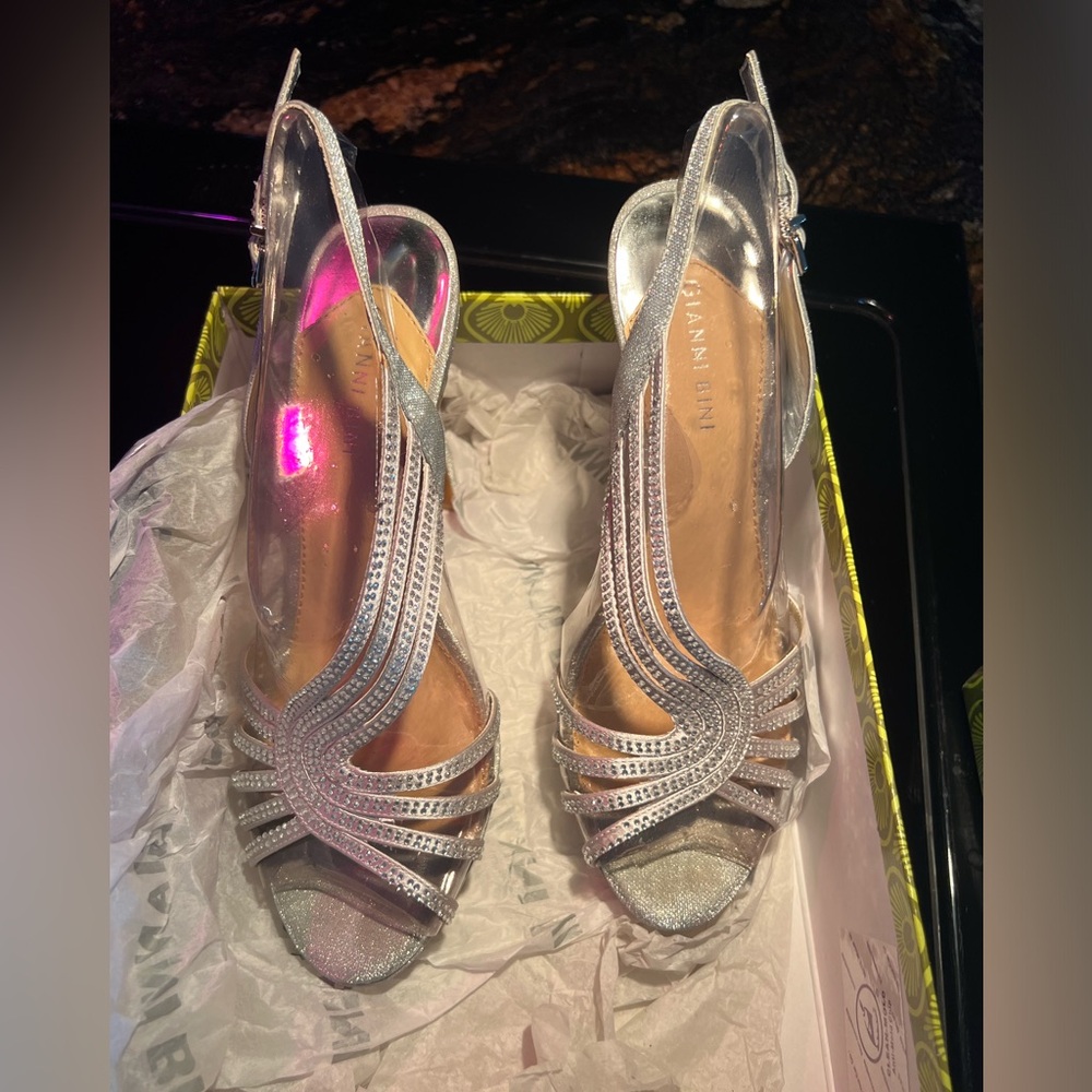 Gianni Bini silver stiletto